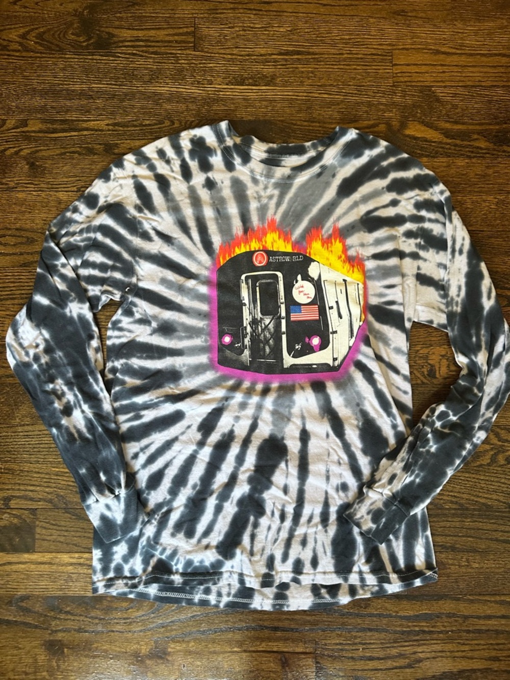 Astroworld Travis Scott Brooklyn Official Merch Tie Dye Long Sleeve, Size M